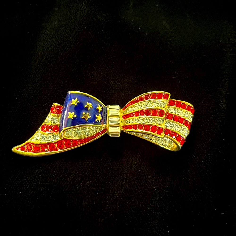 Vintage Patriotic bow brooch